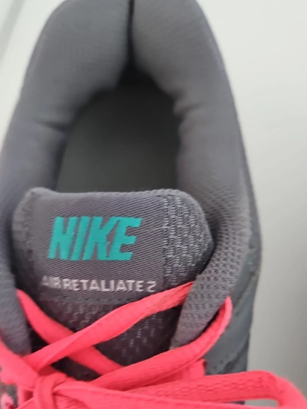 Nike Dart 10 Women's Gray Running Shoes with Pink Laces